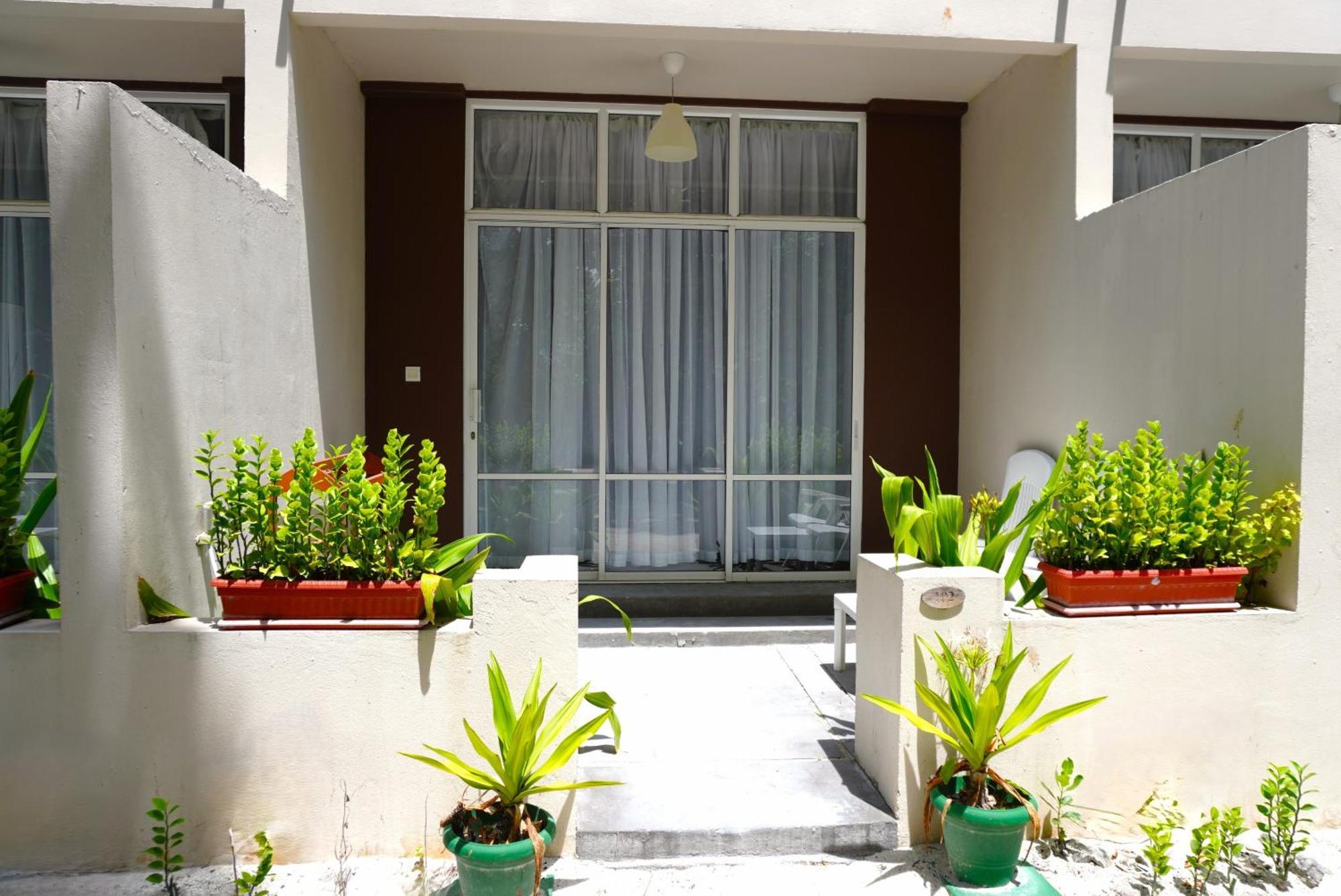 מלון דהיגורה Tme Retreats Dhigurah מראה חיצוני תמונה