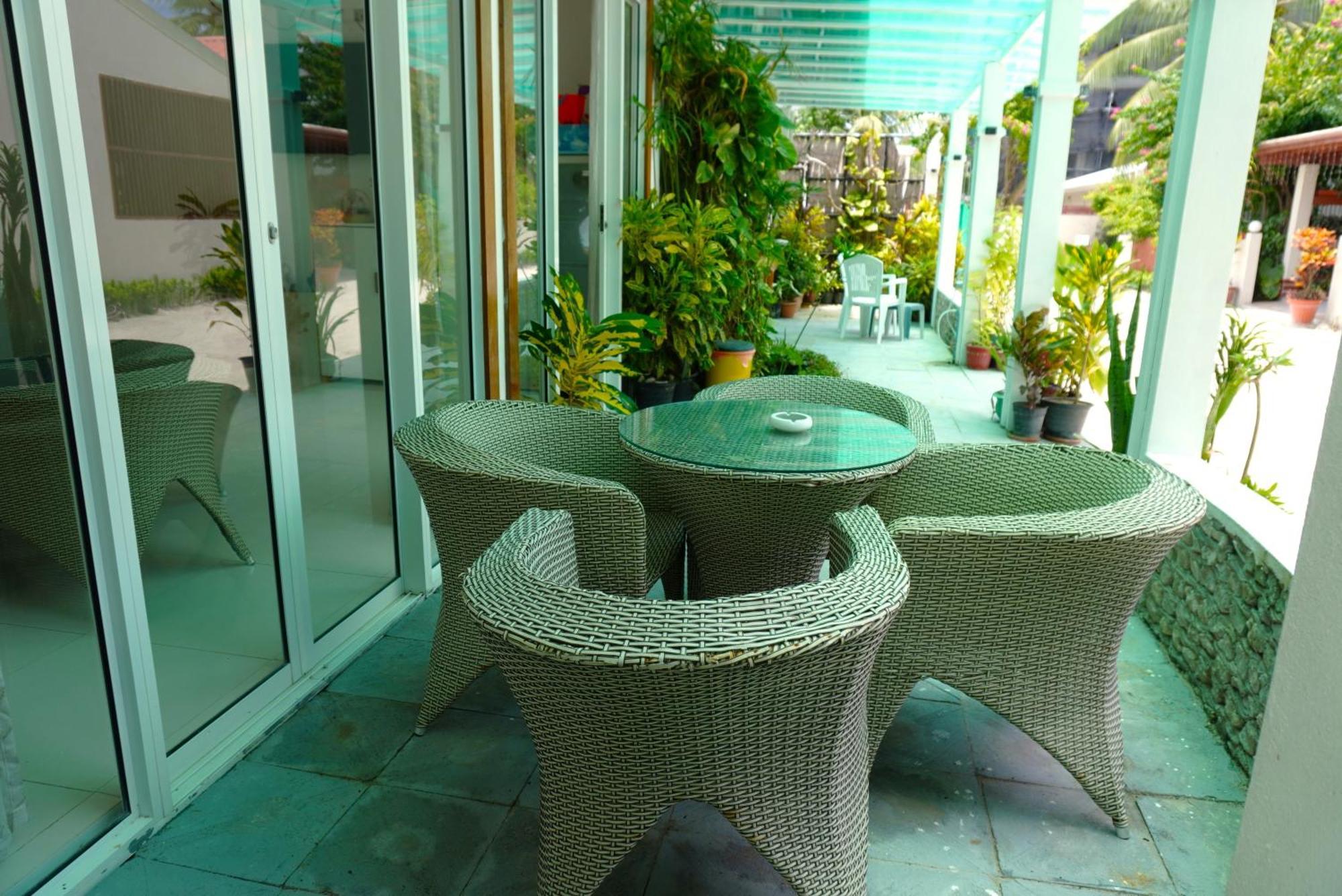 מלון דהיגורה Tme Retreats Dhigurah מראה חיצוני תמונה